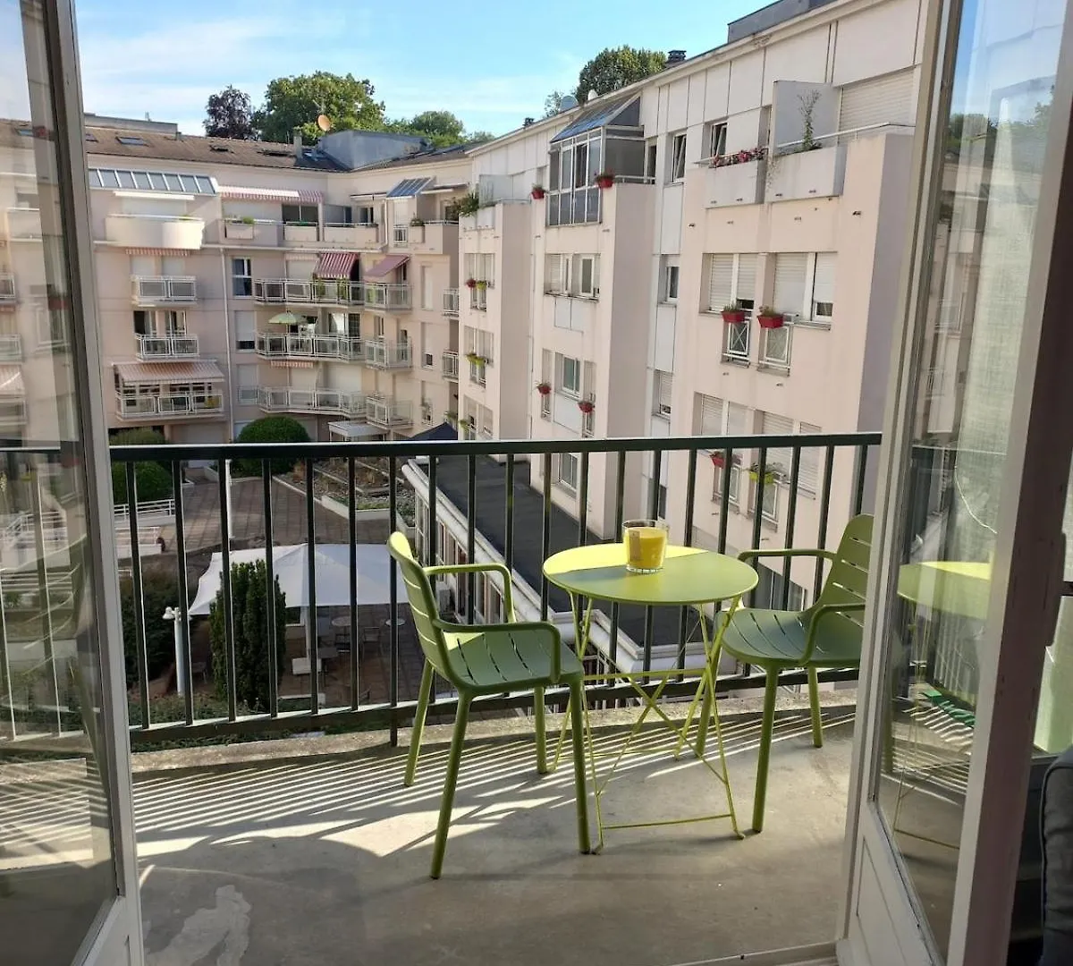 Studio Avec Balcon, Lumineux, Centre Aix Les Bains Aix-les-Bains 0*,